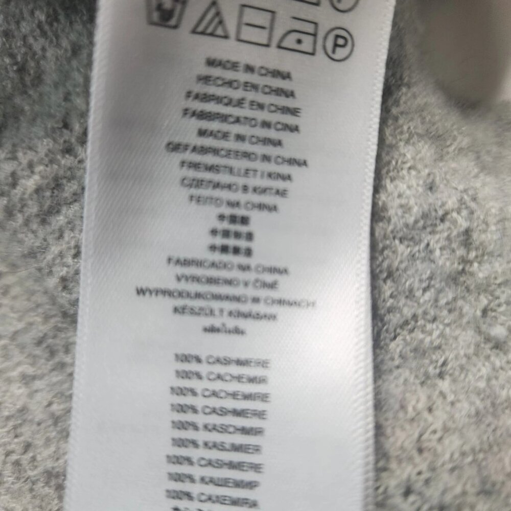 Cashmere Light Gray Hooded V-Neck Sweater - Picture 5 of 5